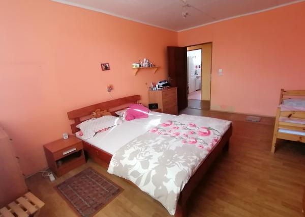 NA PREDAJ RODINNÝ DOM V OBCI - POLIANKA - MYJAVA