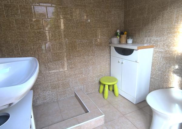 NA PREDAJ - Pozemok s chatkou neďaleko Sĺňavy