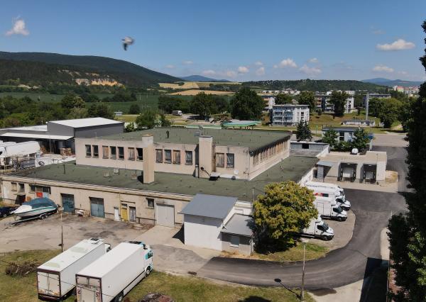 NA PRENÁJOM VÝROBNA HALA A ADMINISTRATÍVNA BUDOVA NOVÉ MESTO NAD VÁHOM