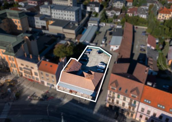 ZNÍŽENÉ Pozemok centrum Trenčín 1 269 m² parkovací dom/ byty