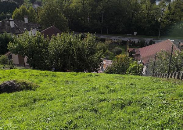 NA PREDAJ - Pozemok s chatkou neďaleko Sĺňavy