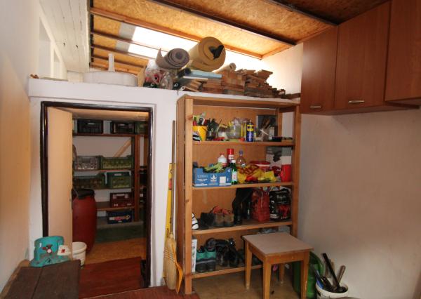 NA PREDAJ - Pozemok s chatkou neďaleko Sĺňavy