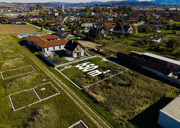 Na predaj stavebný pozemok 650 m² – Trenčín