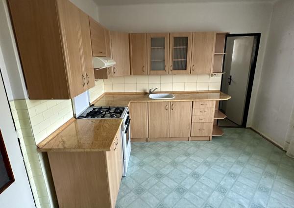 Na predaj: tehlový rodinný dom v Čachticiach.