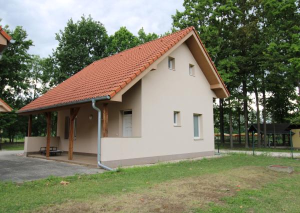 ZNŹENÁ CENA ! - NA PREDAJ - Jazero pri Tomášikove