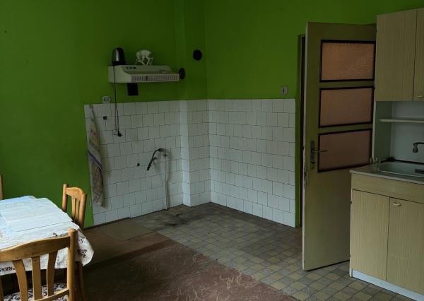 ZNÍŽENÁ CENA NA PREDAJ -rodinný dom Ladoveň - Martin