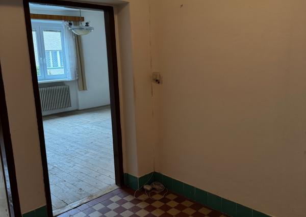 ZNÍŽENÁ CENA NA PREDAJ -rodinný dom Ladoveň - Martin