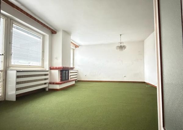 Rodinný dom v pôvodnom stave pár krokov od námestia – Nové Mesto nad Váhom