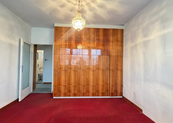 Rodinný dom v pôvodnom stave pár krokov od námestia – Nové Mesto nad Váhom