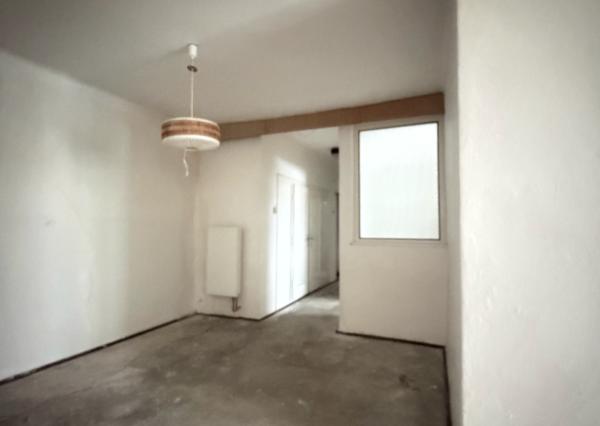 Rodinný dom v pôvodnom stave pár krokov od námestia – Nové Mesto nad Váhom