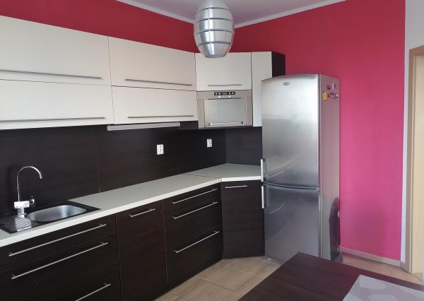 Rezervované Moderný 2-izbový byt s 2 balkónmi, Ilava – SNP