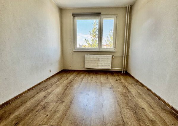 REZERVOVANÉ 3 izbový byt  68 m² + loggia | Dubnica nad Váhom