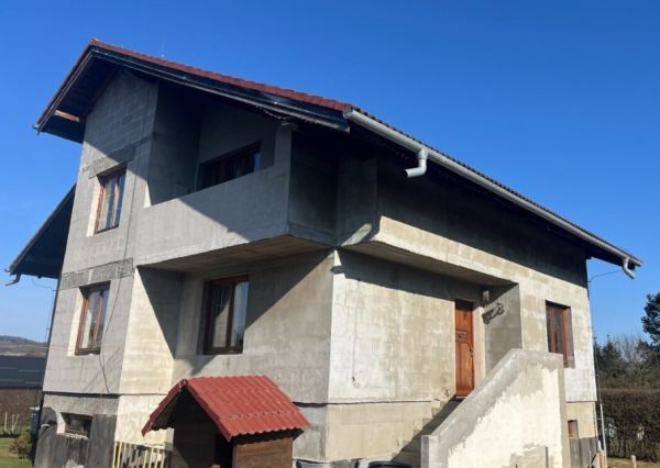 Rodinný dom 2 generačný na predaj Budiš