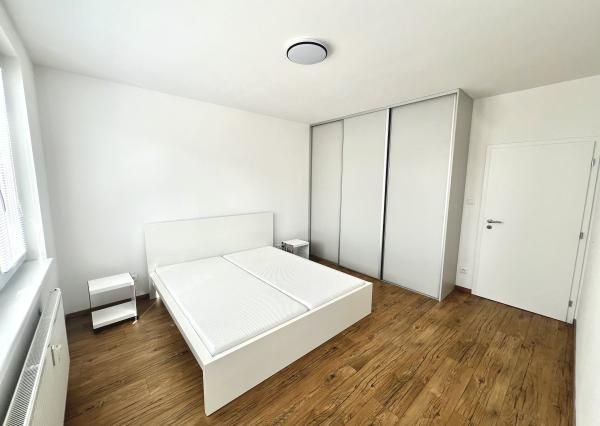 Moderný 2-izbový byt na prenájom – Zelené Vlčince, Pražská ulica