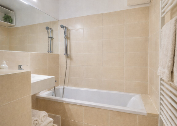 2 IZBOVÝ BYT NA PREDAJ  | 48 m² | LODŽIA | RUŽINOV