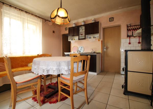 Rezervované - Rodinný dom so záhradou v Sasinkove