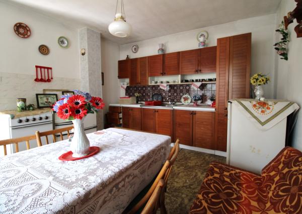 Rezervované - Rodinný dom so záhradou v Sasinkove