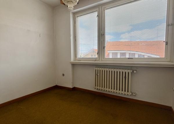 Rodinný dom v pôvodnom stave pár krokov od námestia – Nové Mesto nad Váhom