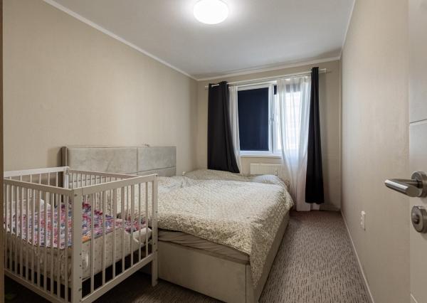 ZNÍŽENÉ NA PREDAJ  4-IZBOVÝ BYT – BRATISLAVA - VRAKUŇA 82 m²