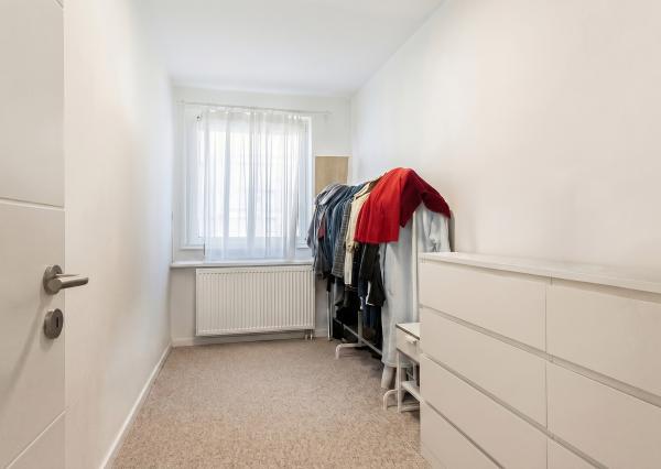 ZNÍŽENÉ NA PREDAJ  4-IZBOVÝ BYT – BRATISLAVA - VRAKUŇA 82 m²