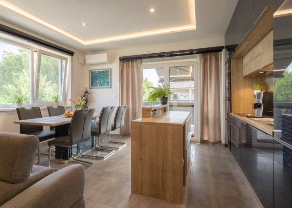 REZERVOVANÉ – MODERNÝ 4-IZBOVÝ BYT | 84 m² | VEĽKÝ BIEL