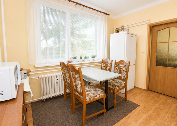NA PREDAJ - 2,5 izbový byt v centre mesta Hlohovec