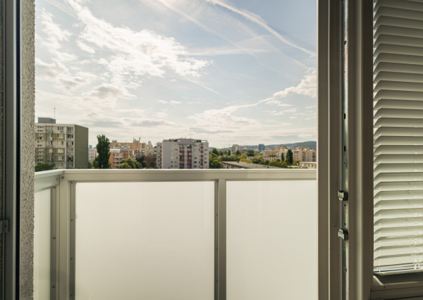 NA PREDAJ – 3-IZBOVÝ BYT | 64,70 m² | BRATISLAVA – RUŽINOV
