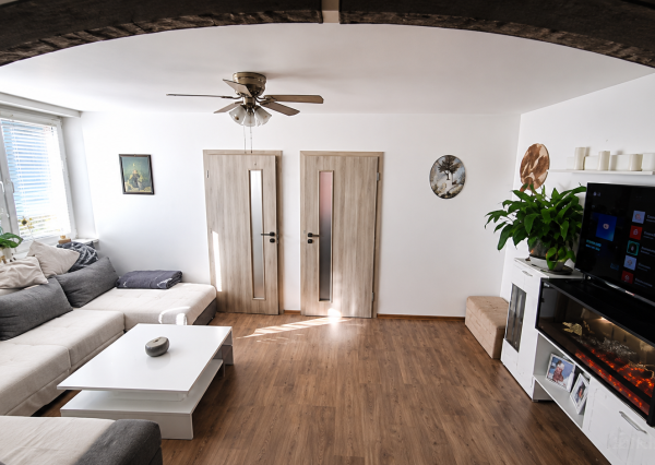🔥 NA PREDAJ –  3-IZBOVÝ BYT | 69 m² | CENTRUM OBCE RABČA