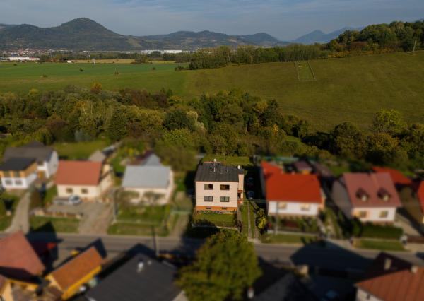 Ponúkame dvojpodlažný rodinný dom - Žilina mestská časť Trnové