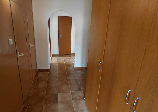 Prenájom 3 izbový byt v centre