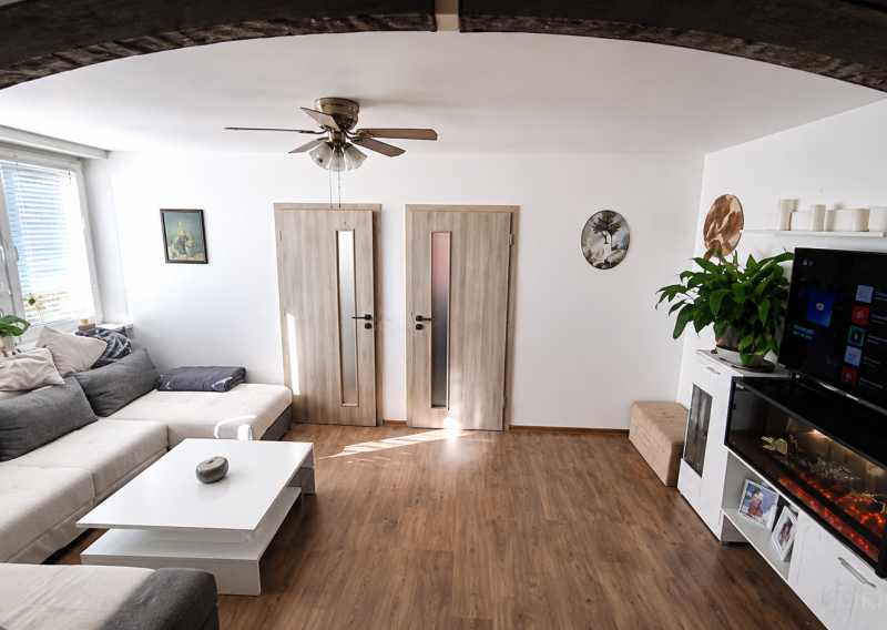🔥 NA PREDAJ –  3-IZBOVÝ BYT | 69 m² | CENTRUM OBCE RABČA